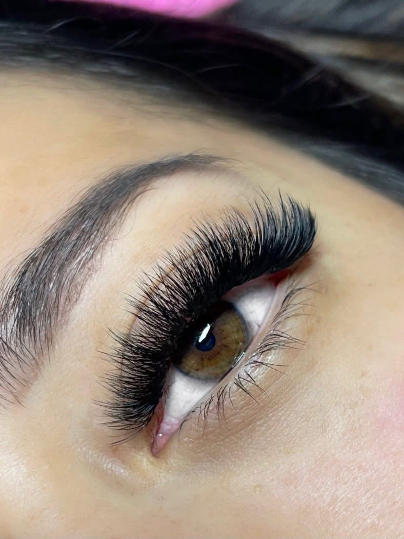 FULL SET OF LASHES Black Friday Discount